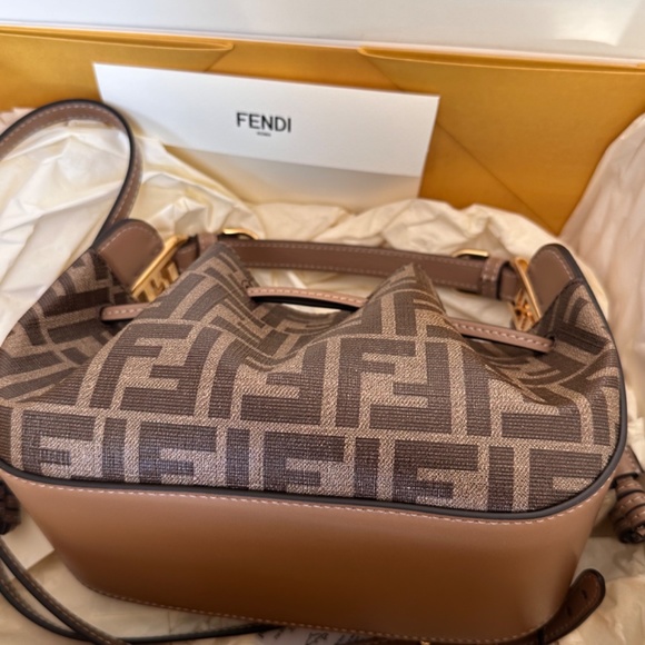 FENDI Pomodorino - Picture 4 of 6